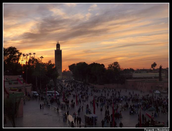Vistas desde el Cafe Glacier el Fna Marrakech atardecer